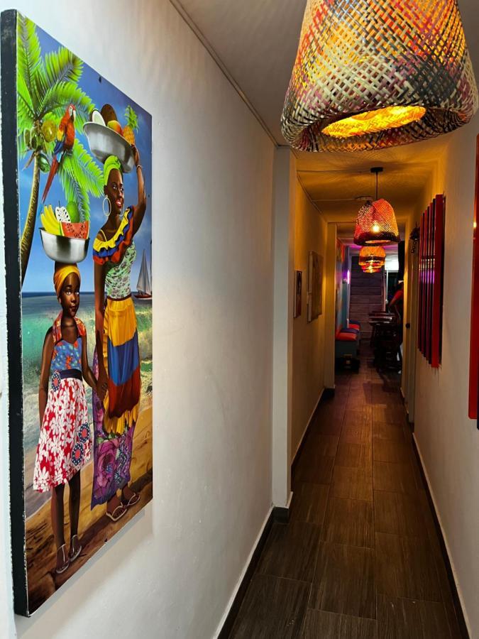 Acuarios Hostal Playa Ladrilleros Zewnętrze zdjęcie