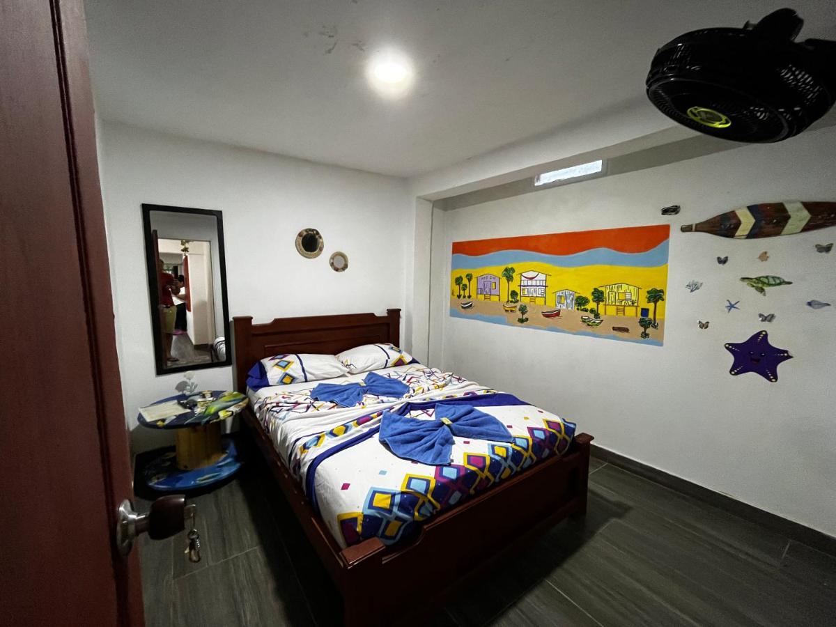 Acuarios Hostal Playa Ladrilleros Zewnętrze zdjęcie