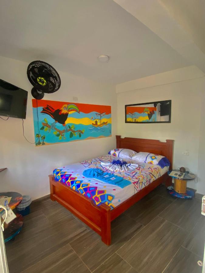 Acuarios Hostal Playa Ladrilleros Zewnętrze zdjęcie