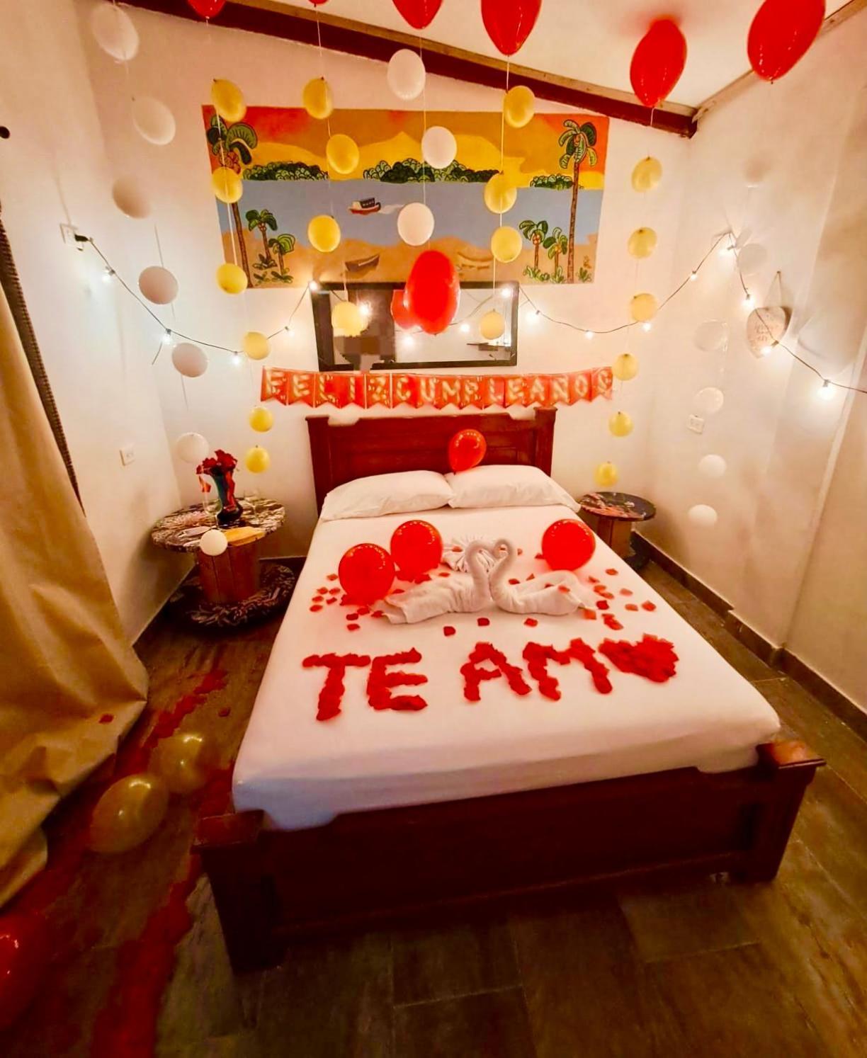 Acuarios Hostal Playa Ladrilleros Zewnętrze zdjęcie